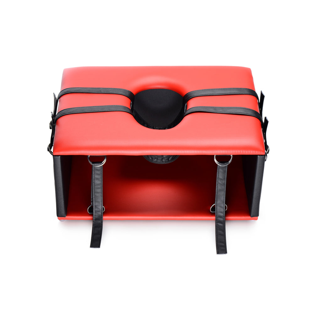 Queening Chair